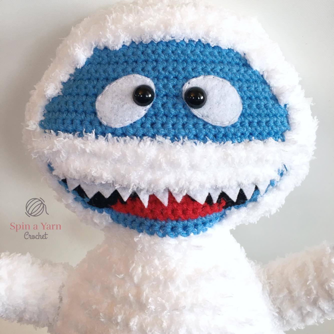 Making felt eyes is easy and an awesome seller! #crochet #crochetersof