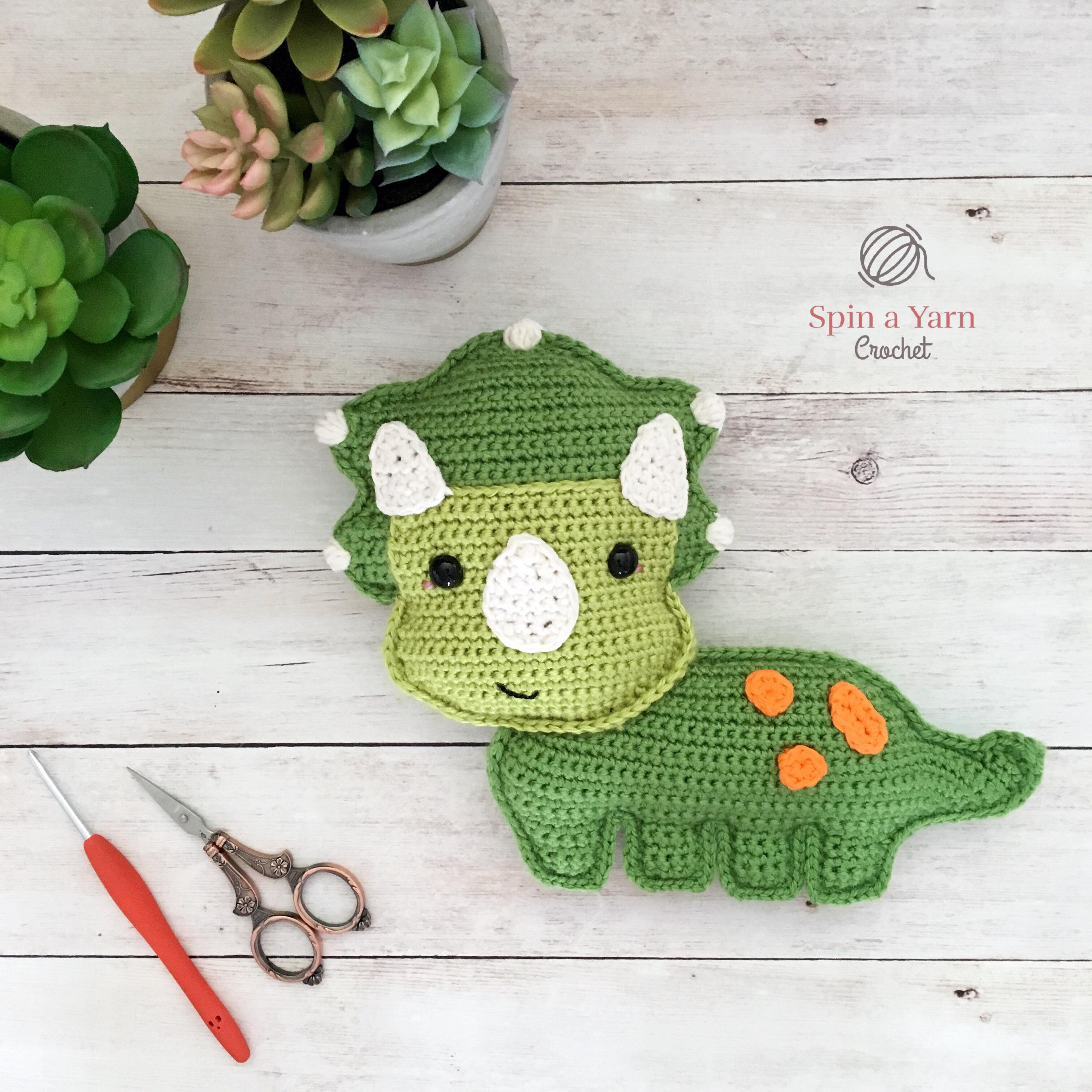 Hatching Triceratops amigurumi pattern 